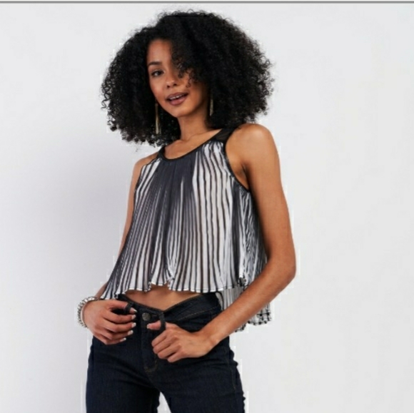 🏆HP🏆 Pleated Blouse w/ Vegan Leather Trim - Picture 2 of 5